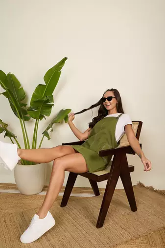 Winered wowen olive pinafore dress