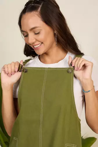 Winered wowen olive pinafore dress