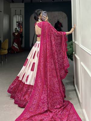 Women's Lehenga Choli Set For Wedding  2