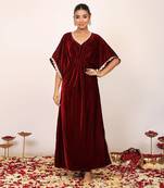 Maroon velvet solid kaftan set