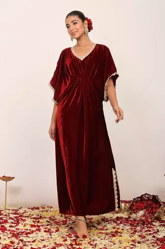 Maroon velvet solid kaftan set