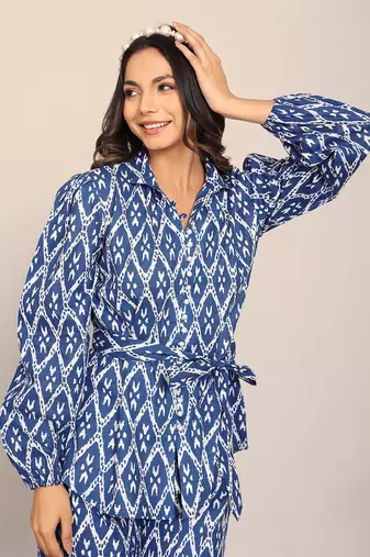 Blue and white cotton geometric shirts