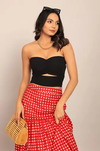 Black cotton solid top