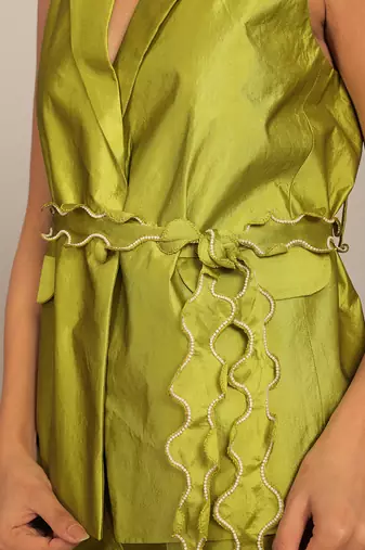 Green taffeta solid top