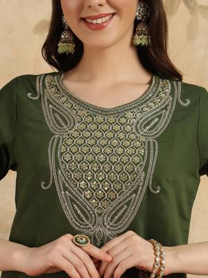 Women's Chanderi Embroidered Straight Kurta with Pant And Dupatta Set 4