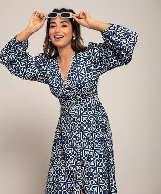 Blue and white cotton geometric dress 5