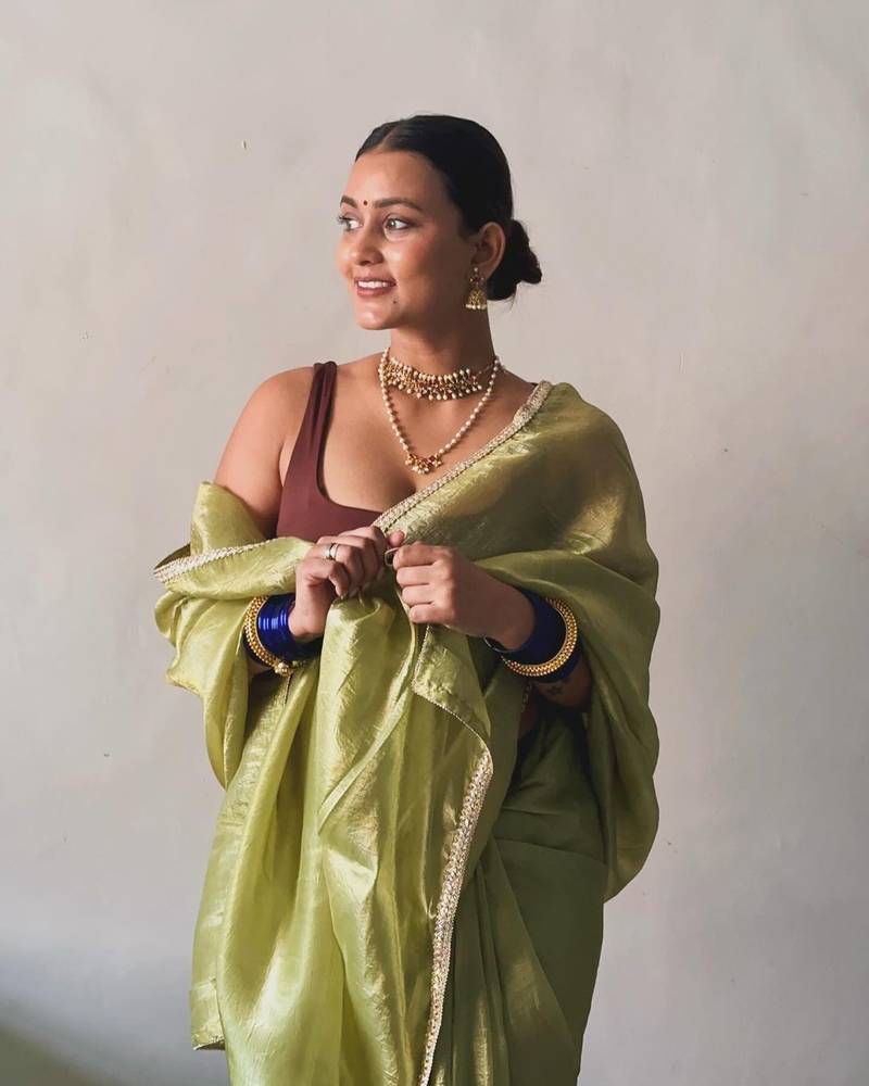 Parrot Colour Tissue Silk Party Wear Saree With Blouse 