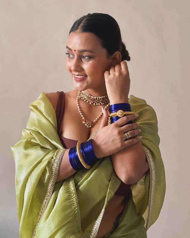 Parrot Colour Tissue Silk Party Wear Saree With Blouse 