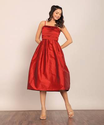 Maroon taffeta solid dress 4