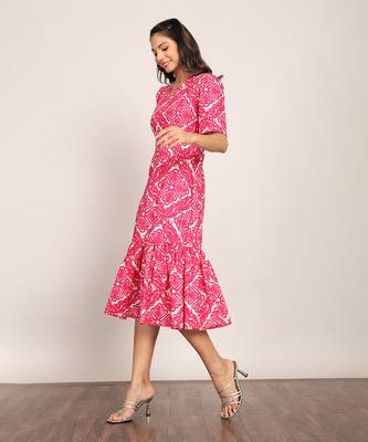 Pink and white cotton geometric dress 4