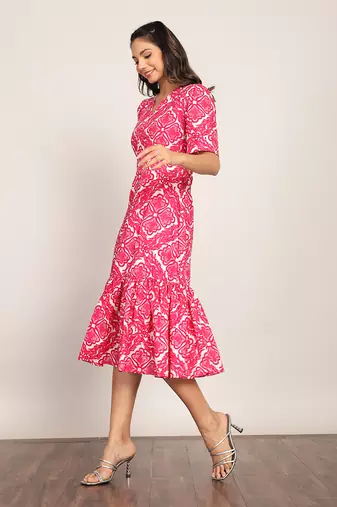 Pink and white cotton geometric dress