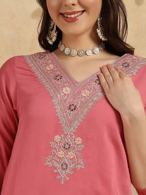 Women's Chanderi Embroidered Straight Kurta with Pant And Dupatta Set 4