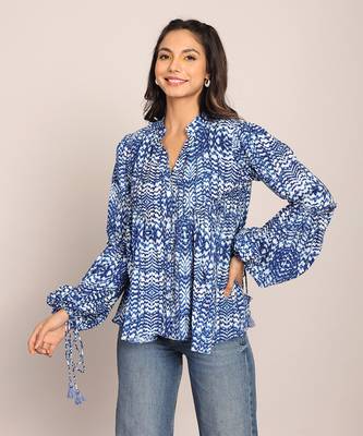 Blue and white cotton geometric top 1