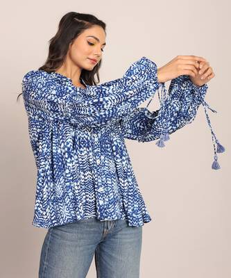 Blue and white cotton geometric top 4