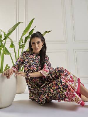 Winered women navy blue printed border co-ord set 2