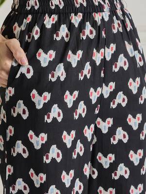 Winered women black ikat print halter neck co-ord set 5