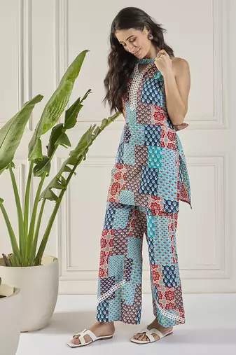 Winered women light blue printed halter neck co-ord set