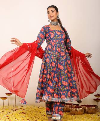 Multicolour floral printed anarkali suit set paired with pant and pink dupatta 2