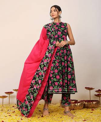 Multicolour floral printed anarkali suit set paired with pant and pink dupatta 2