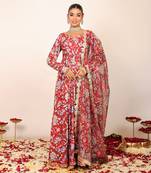 Multicolour floral printed anarkali kurta set with sweetheart neckline paired with dupatta