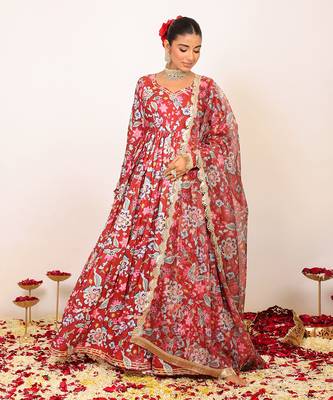 Multicolour floral printed anarkali kurta set with sweetheart neckline paired with dupatta 3