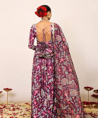 Floral printed multicolour anarkali kurta set with sweetheart neckline paired with dupatta 6