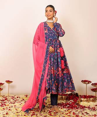 Floral printed multicolour anarkali kurta set with v-neckline paired with pant and pink dupatta 3