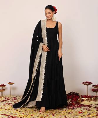 Black solid anarkali kurta set paired with dupatta having gota work at border 1