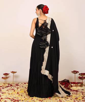 Black solid anarkali kurta set paired with dupatta having gota work at border 5