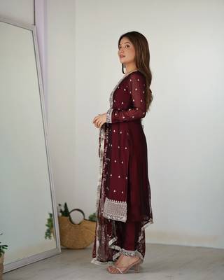 Pure Blooming Rangoli Silk Fabric Straight Fit Embroidery Work Maroon Kurta With Dupatta And Trousers 3
