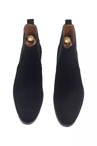 Black suede-leather chelsea boots