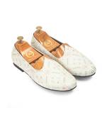 Cream jaipuri juttis