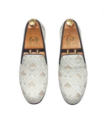 Cream ajmeri slipons 4