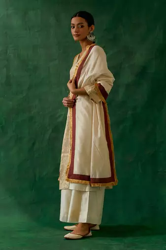 Color block gold zari kurta with woven chanderi dupatta & palazzo