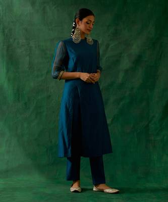 High slit kurta with embroidered lace & pants in teal blue chanderi handloom 2