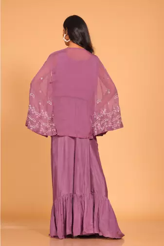 Crop top with embroidery jacket