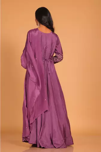 Long gown with dupatta set