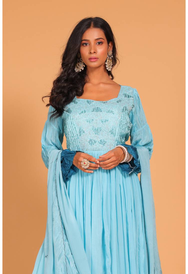 Long gown with dupatta set