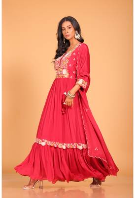 Long gown with dupatta 3