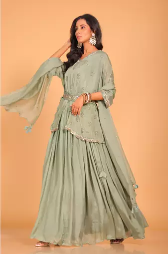 Crop top with dupatta