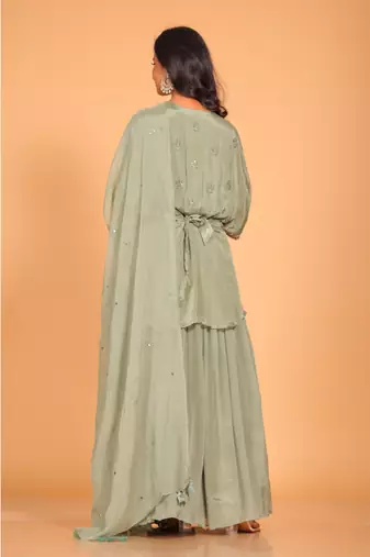 Crop top with dupatta