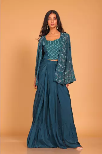 Crop top with embroidery jacket