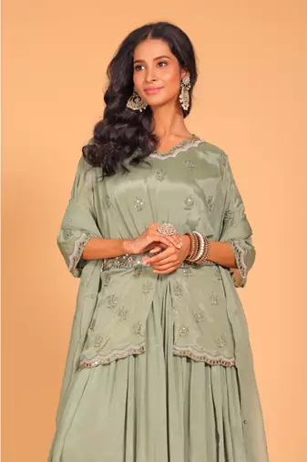 Crop top with dupatta