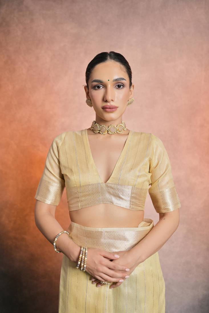 Yellow Mulberry Silk Zari Weaving Border And Designer Rich Pallu Saree With Blouse For Women