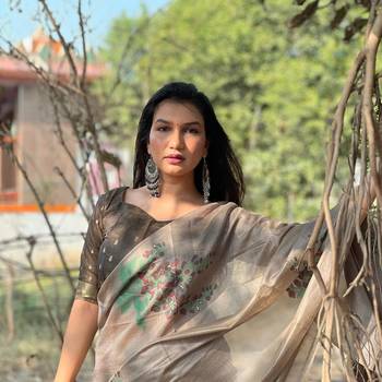 Grey Muga Cotton Printed Pallu And Contrast Border Saree With Blouse For Women 3