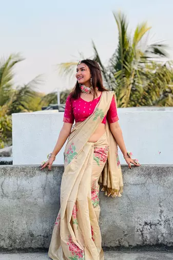 Cream Muga Cotton Printed Pallu And Contrast Border Saree With Blouse For Women