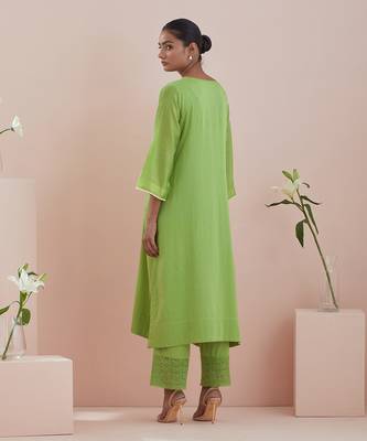 Green a line kurta with cropped pants 5