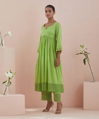 Anarkali kurta, crop pants with lace inserts, and green cotton dupatta 2