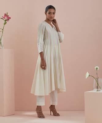 Anarkali kurta in textured cotton with solid pants in off white 1