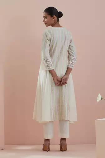 Anarkali kurta in textured cotton with solid pants in off white